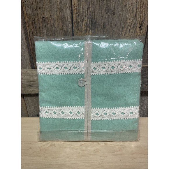 Farmhouse 55” Tree‎ Skirt - Margot Mint Christmas Lace VHC - Picture 4 of 7